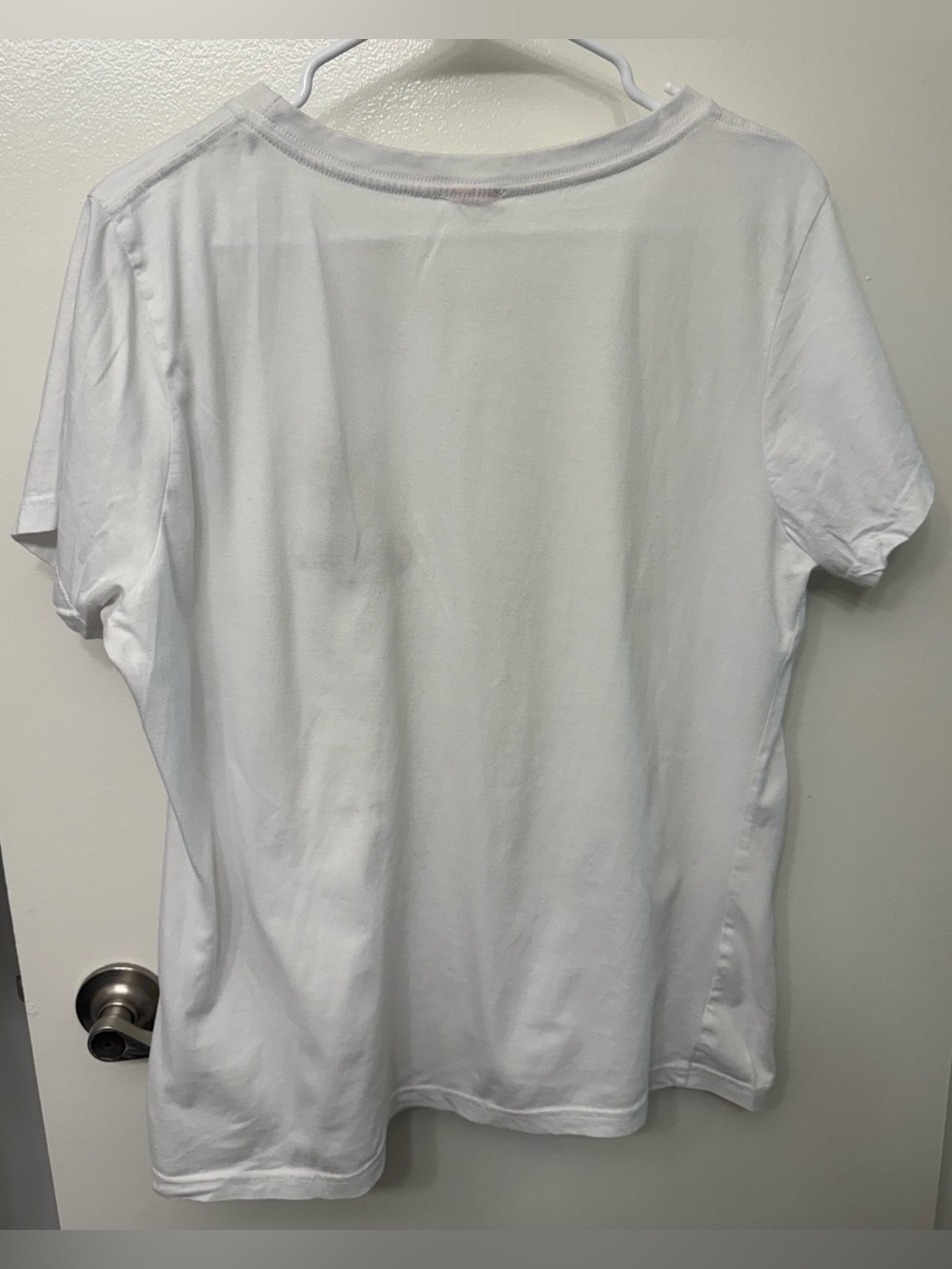 EUC Spritz O'Clock Embroidered Top | Fun Cocktail Graphic Shirt - Picture 2 of 3